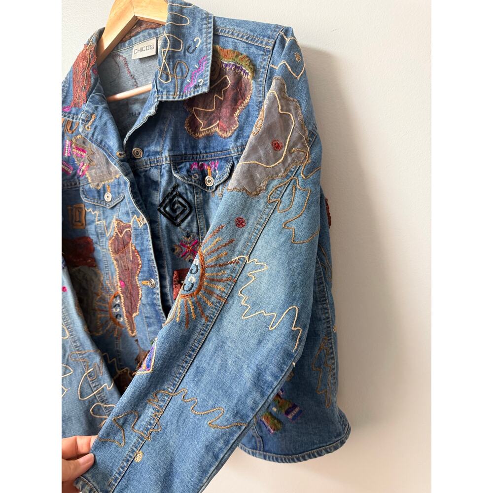 Chicos Vintage Patchwork Denim Trucker Jacket Artsy Unique Mixed Media Size 2 - Picture 8 of 11
